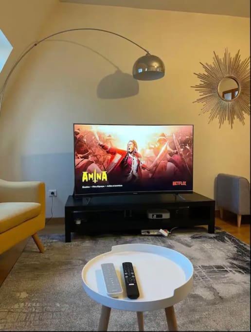 Quiet And Spacious Apartment Near Champs Elysees Paris Exterior photo